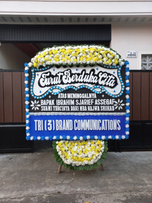Papan Bunga Duka di Ikua Koto Dibalai